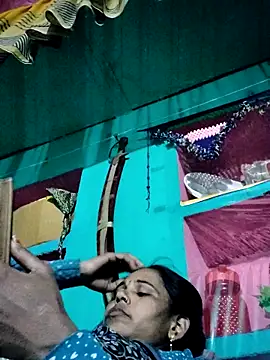 Snapshot of Pooja750 chatting on 12-20-25, 03:52 Pooja750 online show from 12-20-25, 03:52