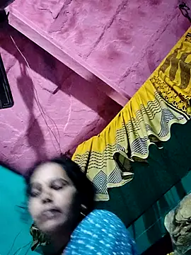 Snapshot of Pooja750 chatting on 01-13-26, 10:37 Pooja750 online show from 01-13-26, 10:37