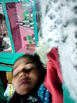 Snapshot of Pooja750 chatting on 02-21-26, 04:19 Pooja750 online show from 02-21-26, 04:19