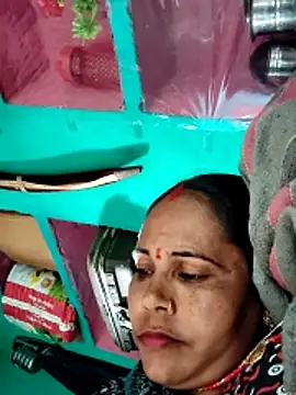 Snapshot of Pooja750 chatting on 02-23-26, 07:50 Pooja750 online show from 02-23-26, 07:50