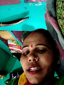 Snapshot of Pooja750 chatting on 02-26-26, 06:23 Pooja750 online show from 02-26-26, 06:23