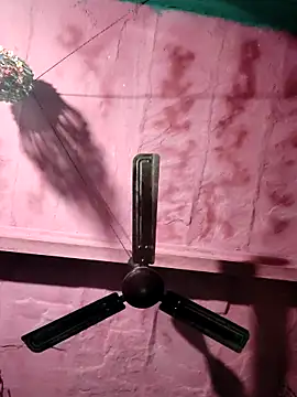 Snapshot of Pooja750 chatting on 03-01-26, 12:45 Pooja750 online show from 03-01-26, 12:45