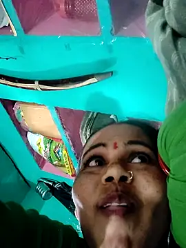 Snapshot of Pooja750 chatting on 03-03-26, 07:58 Pooja750 online show from 03-03-26, 07:58