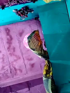 Snapshot of Pooja750 chatting on 03-05-26, 09:27 Pooja750 online show from 03-05-26, 09:27