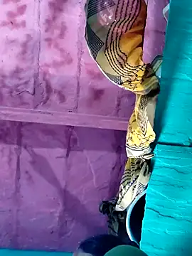 Snapshot of Pooja750 chatting on 03-09-26, 07:23 Pooja750 online show from 03-09-26, 07:23