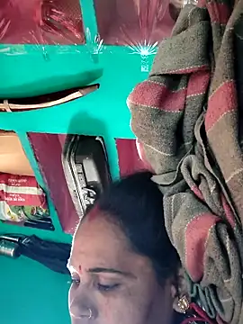 Snapshot of Pooja750 chatting on 03-11-26, 04:51 Pooja750 online show from 03-11-26, 04:51