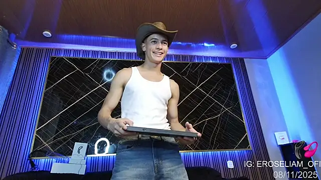 Snapshot of eroseliam chatting on 11-08-25, 07:12 eroseliam online show from 11-08-25, 07:12