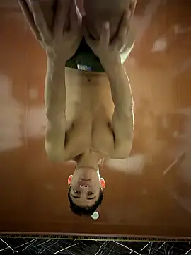 Snapshot of eroseliam chatting on 01-11-26, 05:29 eroseliam online show from 01-11-26, 05:29