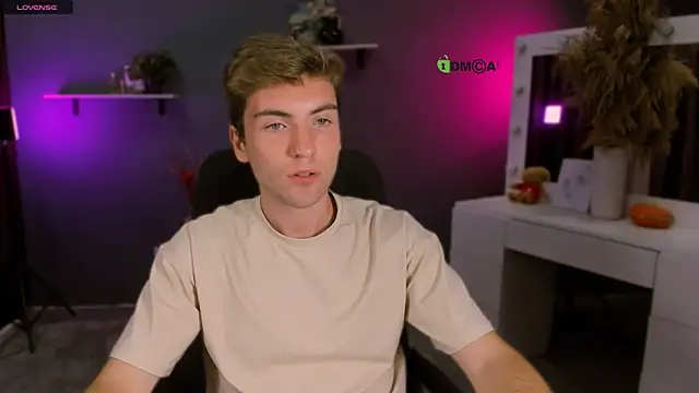 Snapshot of joseph_bear_ chatting on 09-10-25, 12:49 joseph bear online show from 09-10-25, 12:49