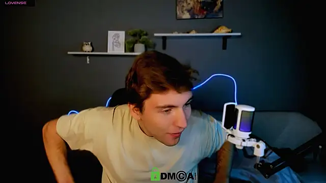 Snapshot of joseph_bear_ chatting on 10-13-25, 08:20 joseph bear online show from 10-13-25, 08:20