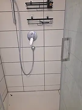 1994xnx online show from 09-18-25, 05:15