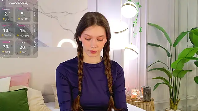 Snapshot of MaryNixon_ chatting on 02-21-26, 05:08 MaryNixon online show from 02-21-26, 05:08