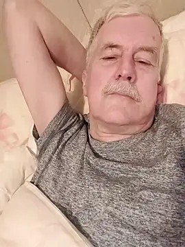 Snapshot of slaveman4you chatting on 03-07-26, 12:40 slaveman4you online show from 03-07-26, 12:40