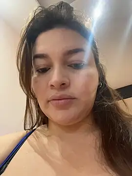 sarahreyess 11 online show from 03-26-26, 11:05