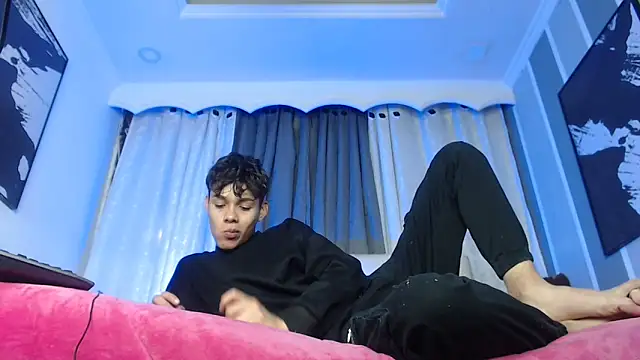 SemerHott online show from 09-13-25, 01:44