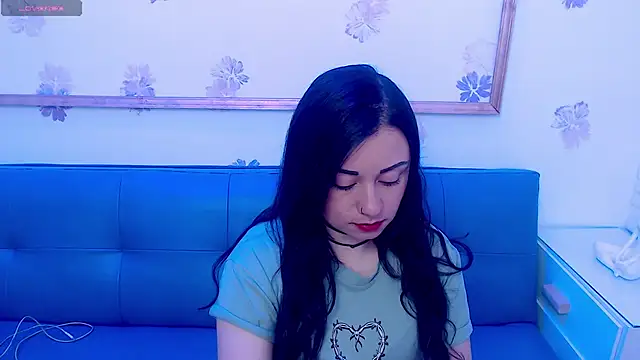 Snapshot of Eva_Roussell chatting on 09-13-25, 02:39 Eva Roussell online show from 09-13-25, 02:39