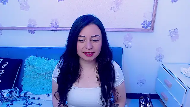 Snapshot of Eva_Roussell chatting on 09-16-25, 02:07 Eva Roussell online show from 09-16-25, 02:07