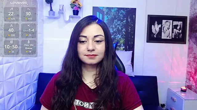 Snapshot of Eva_Roussell chatting on 10-16-25, 02:40 Eva Roussell online show from 10-16-25, 02:40