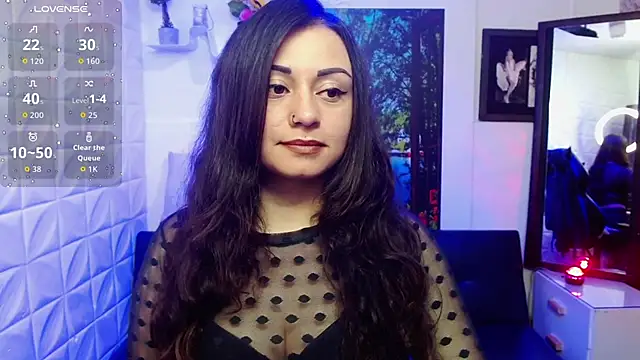 Snapshot of Eva_Roussell chatting on 10-20-25, 02:28 Eva Roussell online show from 10-20-25, 02:28