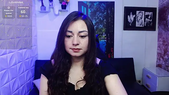 Snapshot of Eva_Roussell chatting on 11-06-25, 04:41 Eva Roussell online show from 11-06-25, 04:41