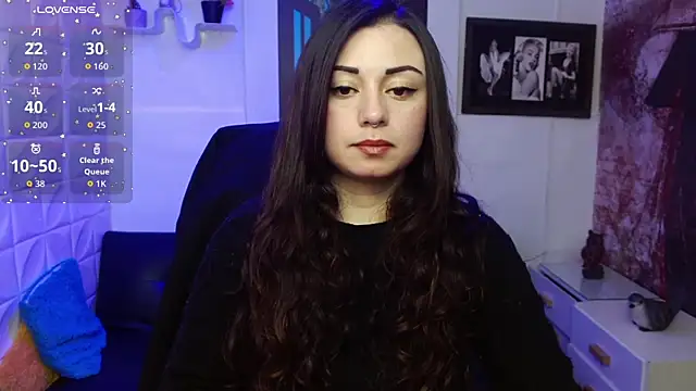 Snapshot of Eva_Roussell chatting on 11-11-25, 03:34 Eva Roussell online show from 11-11-25, 03:34