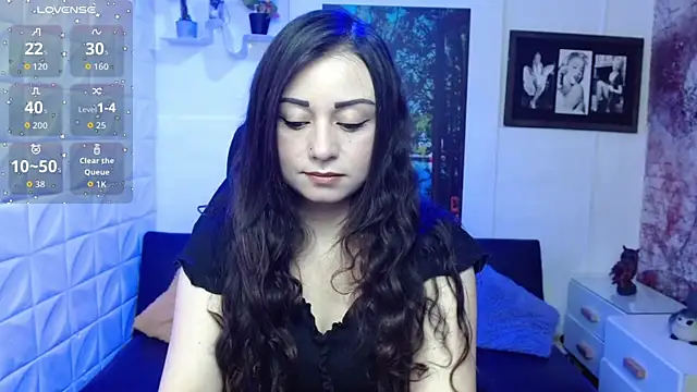 Snapshot of Eva_Roussell chatting on 11-27-25, 02:19 Eva Roussell online show from 11-27-25, 02:19