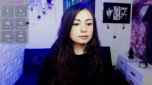 Snapshot of Eva_Roussell chatting on 12-03-25, 02:15 Eva Roussell online show from 12-03-25, 02:15