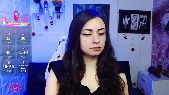 Snapshot of Eva_Roussell chatting on 01-06-26, 02:32 Eva Roussell online show from 01-06-26, 02:32