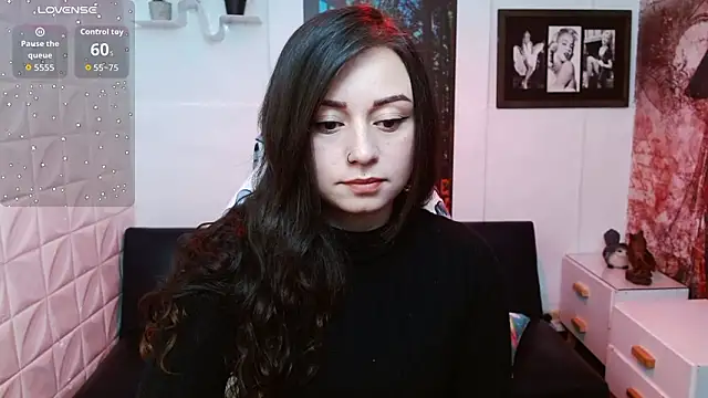 Snapshot of Eva_Roussell chatting on 02-03-26, 02:33 Eva Roussell online show from 02-03-26, 02:33