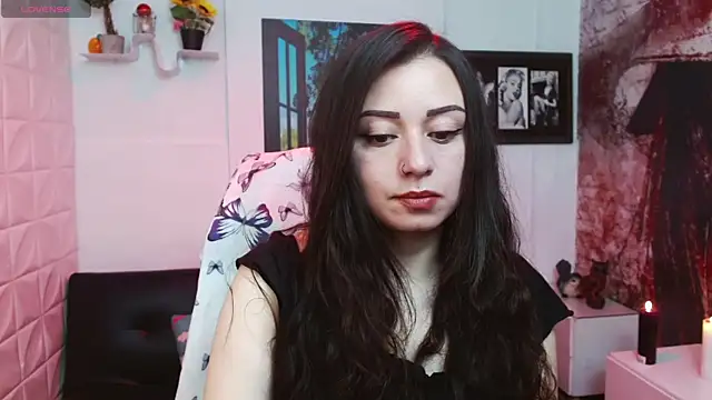 Snapshot of Eva_Roussell chatting on 02-07-26, 02:43 Eva Roussell online show from 02-07-26, 02:43