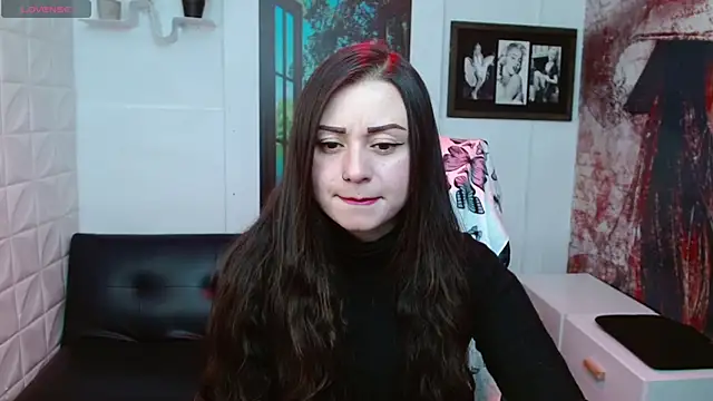 Snapshot of Eva_Roussell chatting on 02-27-26, 02:39 Eva Roussell online show from 02-27-26, 02:39