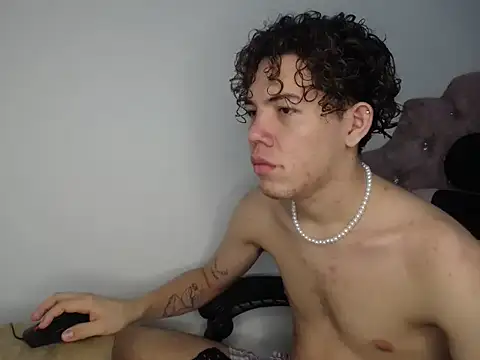 Snapshot of brutal_dirty_sex chatting on 01-11-26, 09:53 brutal dirty sex online show from 01-11-26, 09:53