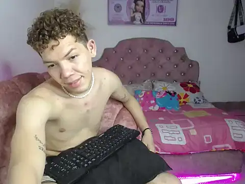 Snapshot of brutal_dirty_sex chatting on 02-05-26, 12:48 brutal dirty sex online show from 02-05-26, 12:48