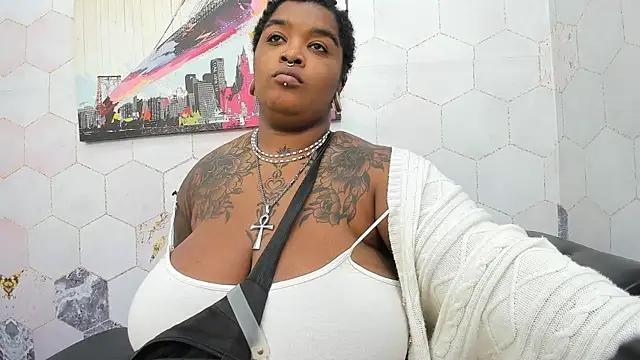Anaa Fuentess online show from 07-27-26, 11:28