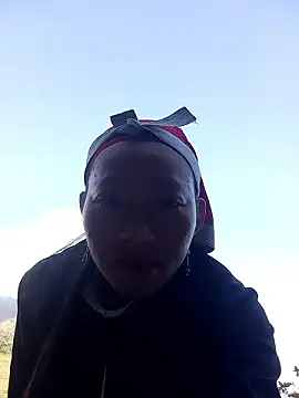 tcm-cute online show from 10-28-25, 01:31