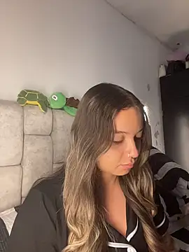 AnnyLopezzz  online show from 06-23-26, 10:24