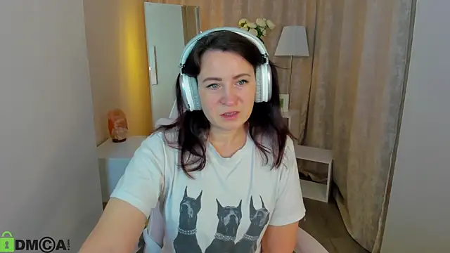 Lea shadom online show from 11-06-25, 01:06