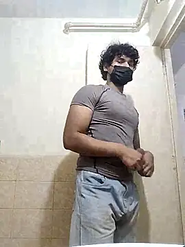 Snapshot of Goodmens5 chatting on 11-01-25, 02:19 Goodmens5 online show from 11-01-25, 02:19