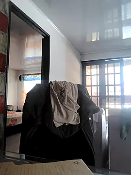 Snapshot of Perropa chatting on 02-17-26, 05:41 Perropa online show from 02-17-26, 05:41