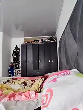 Snapshot of Perropa chatting on 02-26-26, 01:10 Perropa online show from 02-26-26, 01:10