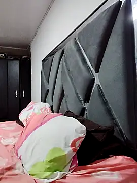 Snapshot of Perropa chatting on 03-10-26, 12:26 Perropa online show from 03-10-26, 12:26