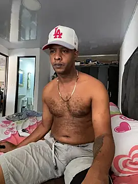 Snapshot of Perropa chatting on 03-10-26, 12:32 Perropa online show from 03-10-26, 12:32