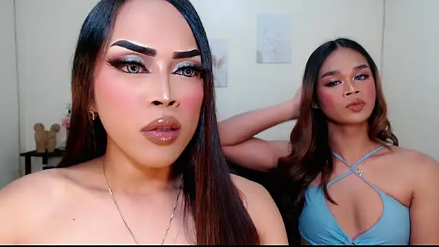 Snapshot of Lessandra_Lust chatting on 09-16-25, 03:57 Lessandra Lust online show from 09-16-25, 03:57