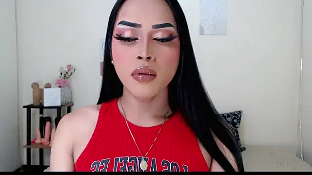 Snapshot of Lessandra_Lust chatting on 10-06-25, 11:02 Lessandra Lust online show from 10-06-25, 11:02