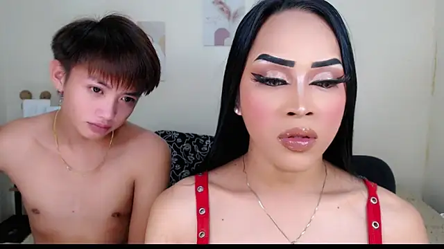 Snapshot of Lessandra_Lust chatting on 10-16-25, 12:22 Lessandra Lust online show from 10-16-25, 12:22