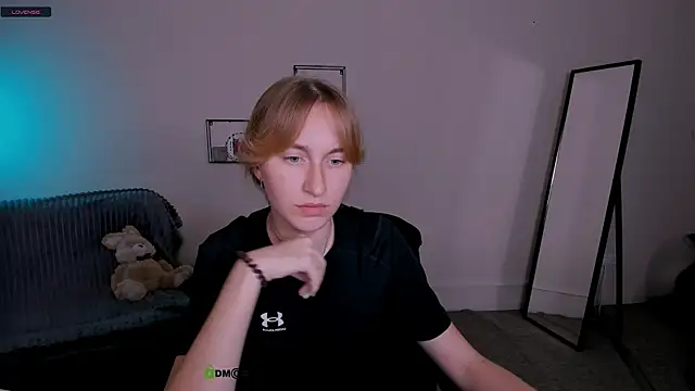 Snapshot of beauty_ginger_ chatting on 09-11-25, 12:27 beauty ginger  online show from 09-11-25, 12:27