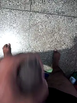 Snapshot of Hyd-bad-boy-25 chatting on 09-29-25, 04:06 Hyd-bad-boy-25 online show from 09-29-25, 04:06