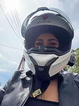 AlannaEvons online show from 06-12-26, 07:13