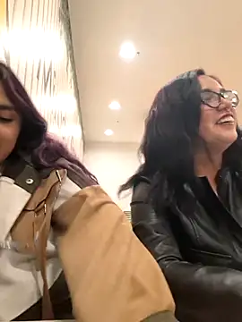 Snapshot of Lucyheart_ chatting on 02-21-26, 12:44 Lucyheart online show from 02-21-26, 12:44