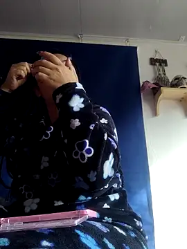 amanne misa online show from 10-13-25, 12:49